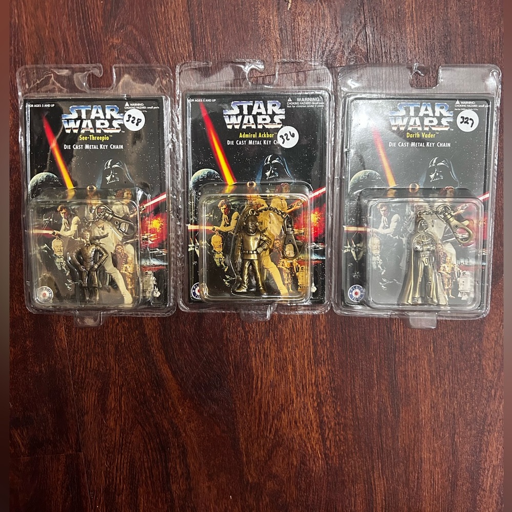 Lots of 3 vintage Star Wars die cast keychains
